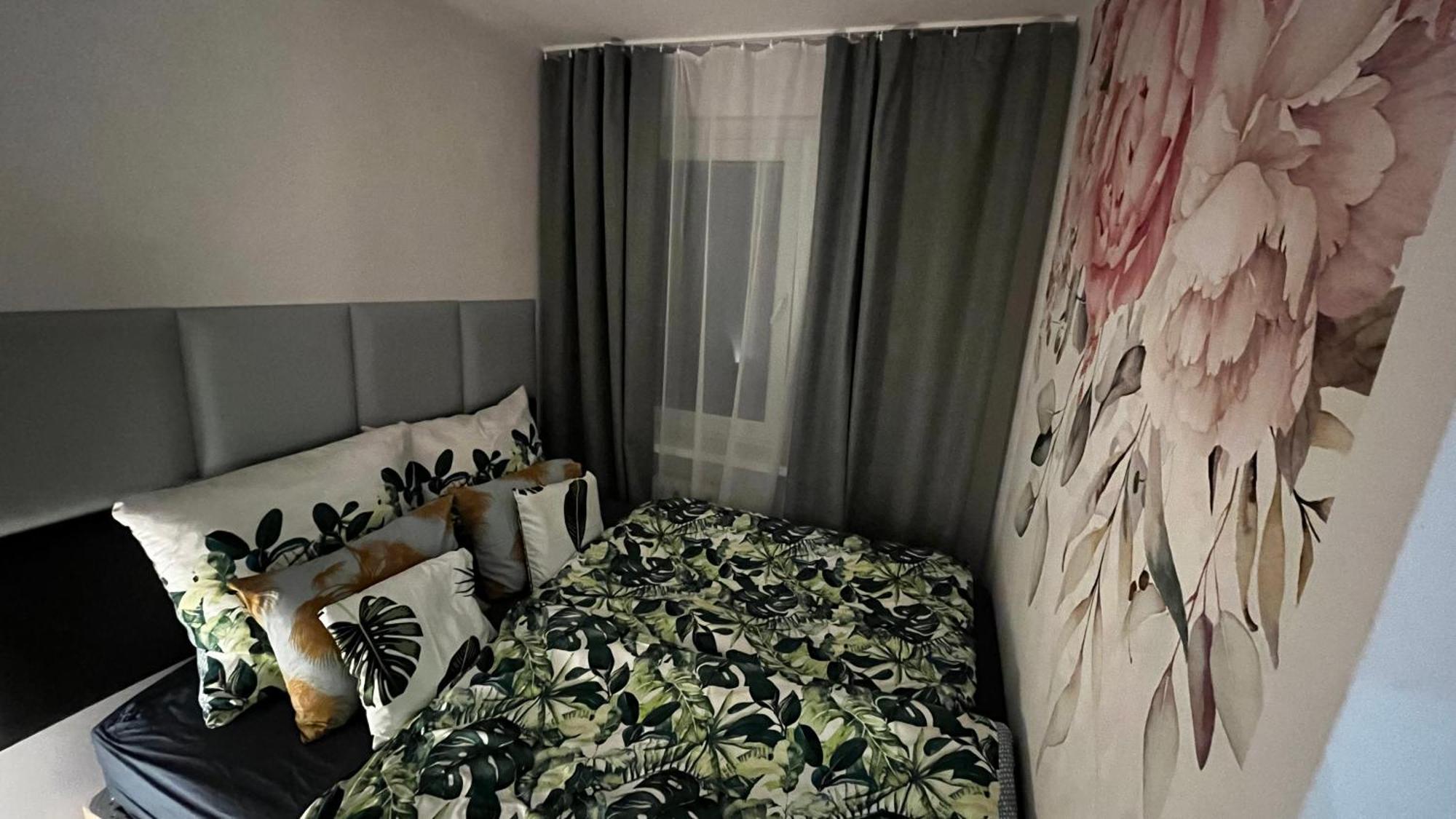 Gajowa Apartament Chorzow Luaran gambar